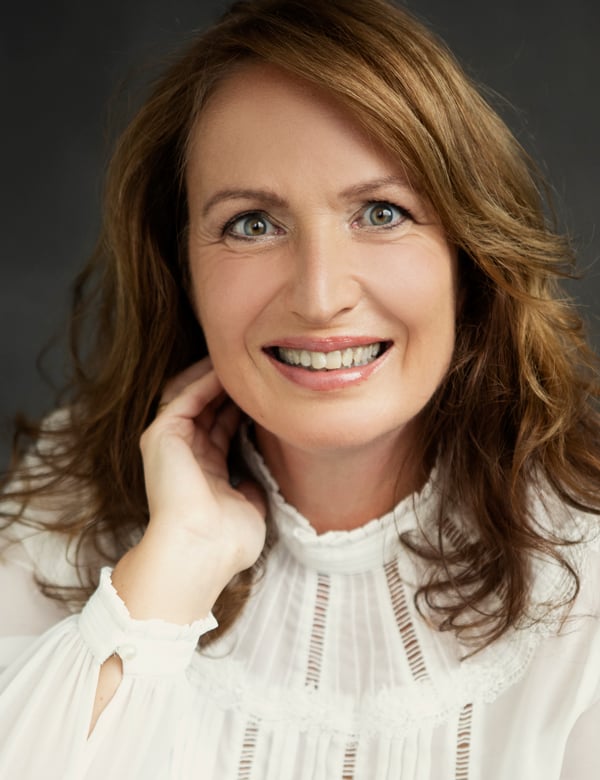 Model Vrouwelijk model met bruin haar angelique