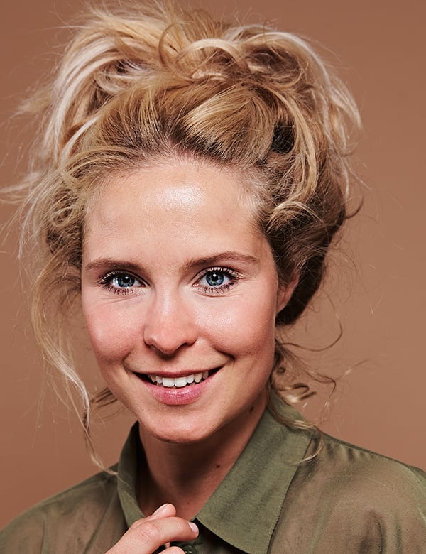 Model Vrouwelijk model met blond haar astrid