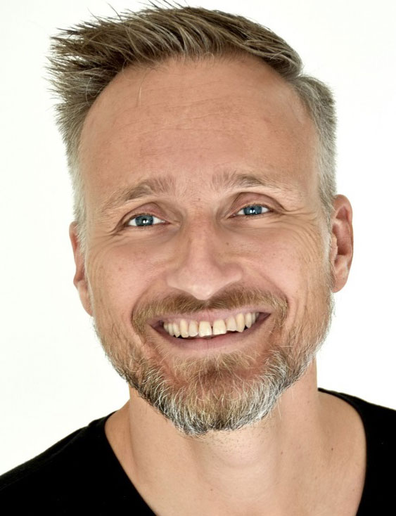Mannelijk model met blond/grijs haar bjorne