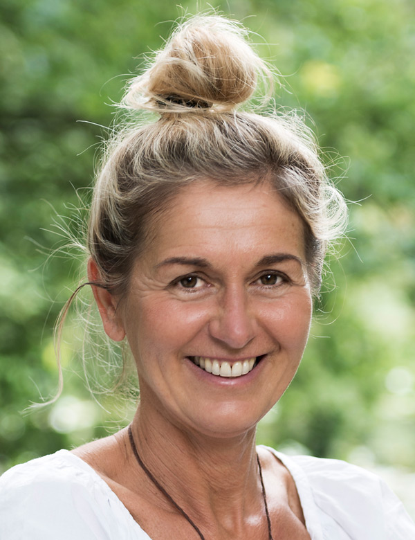 Model Vrouwelijk 50-plus model esther p.