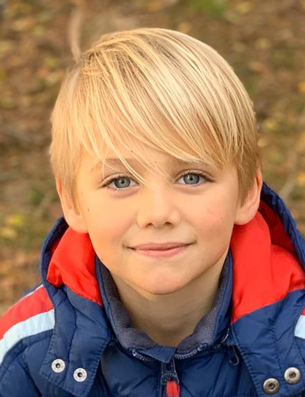 Kindermodel met blond haar fabrice