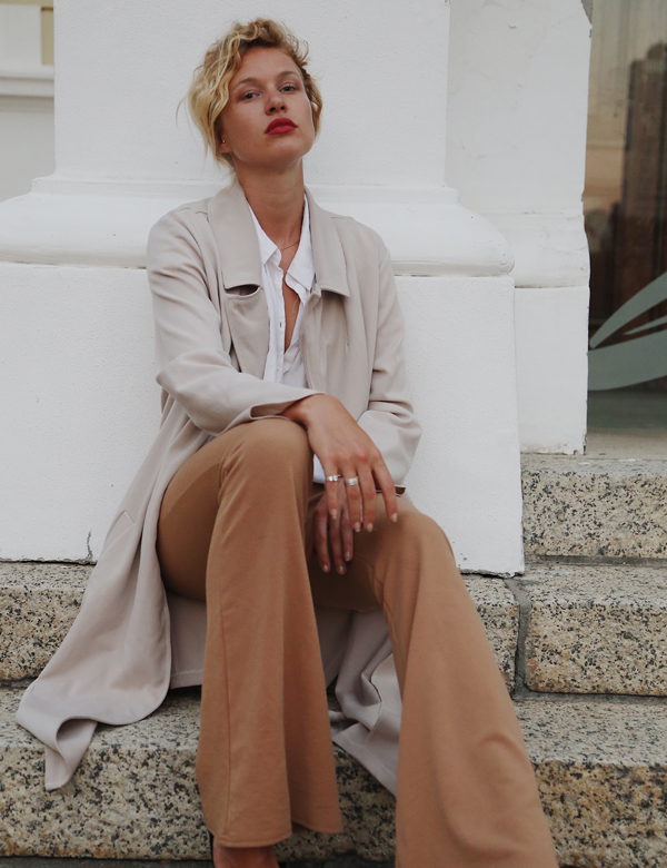 Vrouwelijk model Hanna