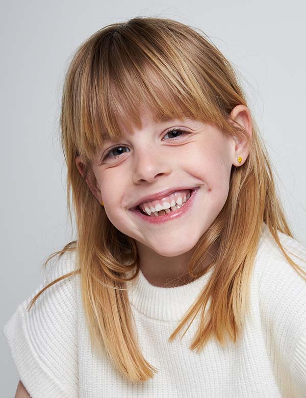 Kindermodel louise met blond haar