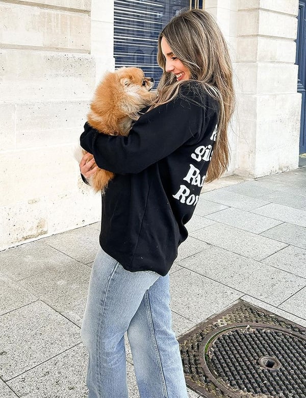 kindermodel met bruin haar Feline