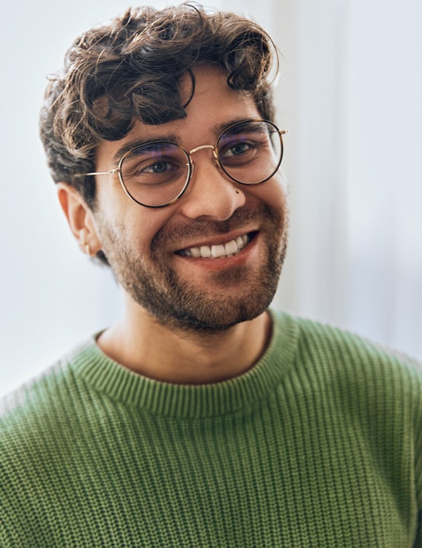 Mannelijk model met zwart haar Aaron