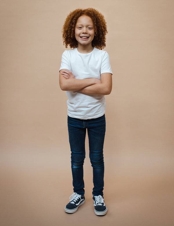 Kindermodel met rood haar Aiden