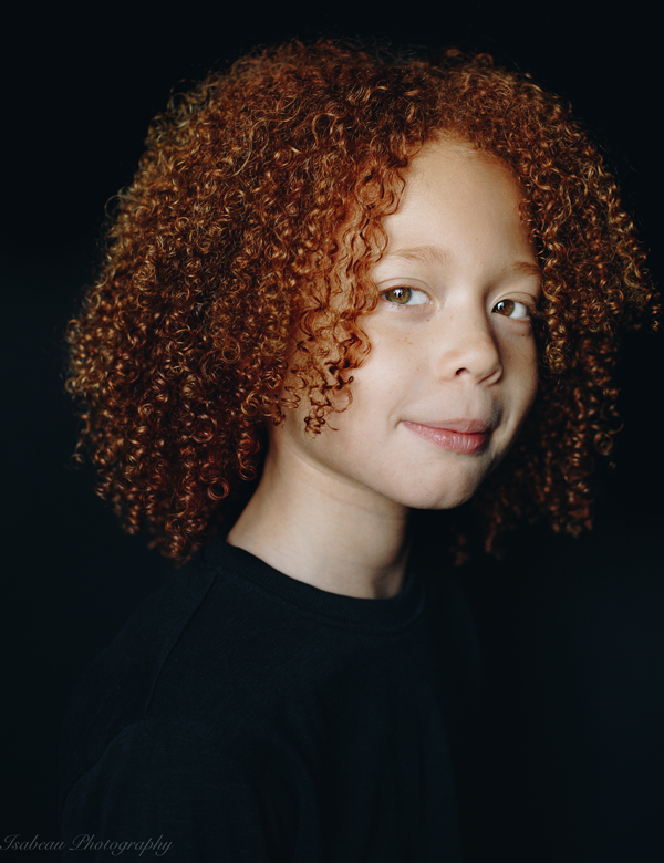 Kindermodel met rood haar Aiden