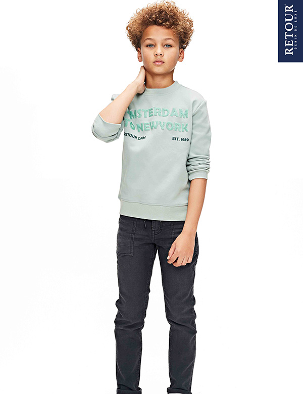 Kindermodel met krullend haar Aiven