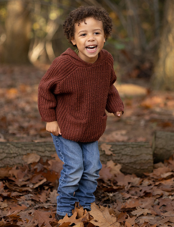 Kindermodel met bruin haar Alejo