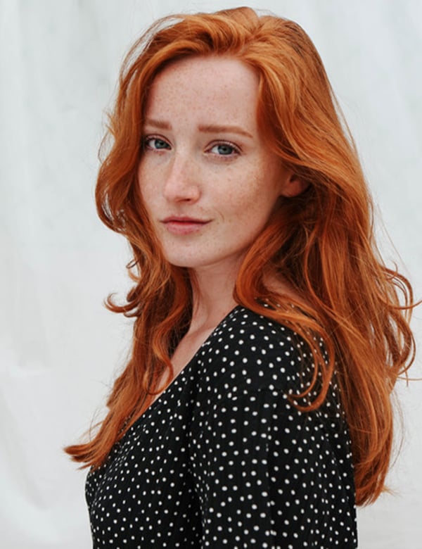 Vrouwelijk model met rood haar Amber L.