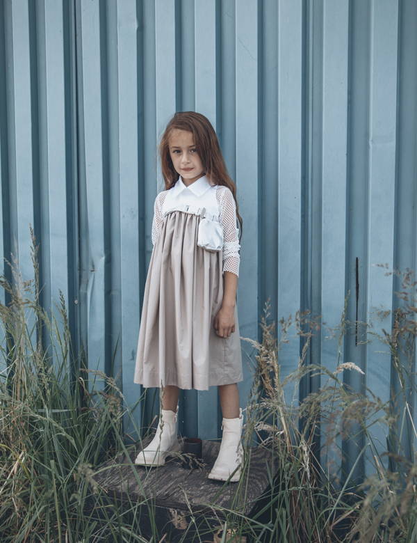 Kindermodel met bruin haar Amirah