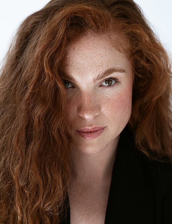 Vrouwelijk model met rood haar Annemijn W.