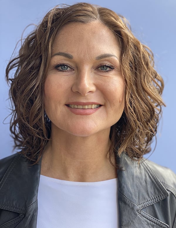 Vrouwelijk model met bruin haar Annet B.