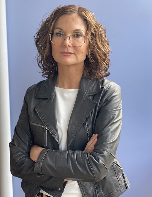 Vrouwelijk model met bruin haar Annet B.
