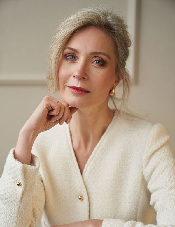 Vrouwelijk model met blond haar Annet G.