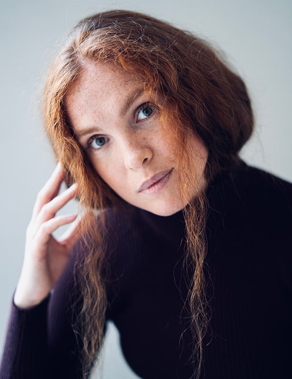 Vrouwelijke model met rood haar Annemijn W.