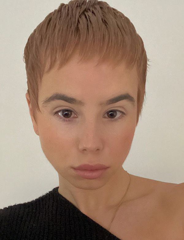 Model Vrouwelijk model met kort haar anouk