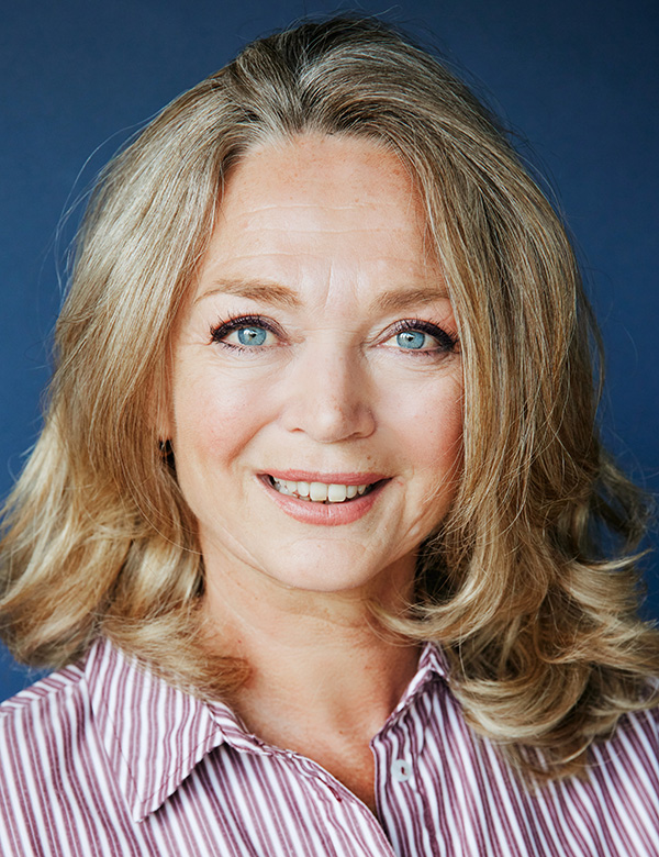 Vrouwelijk model met blond haar astrid bo.