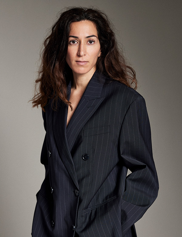 Vrouwelijk model met bruin haar Aysegul.