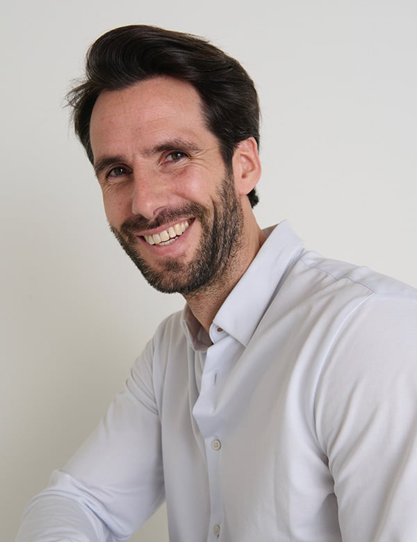 Mannelijk model met donker haar Bas Z.