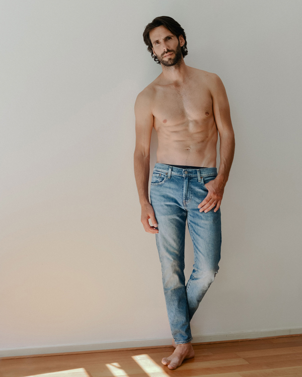 Mannelijk model met donkerbruin haar Bas Z.