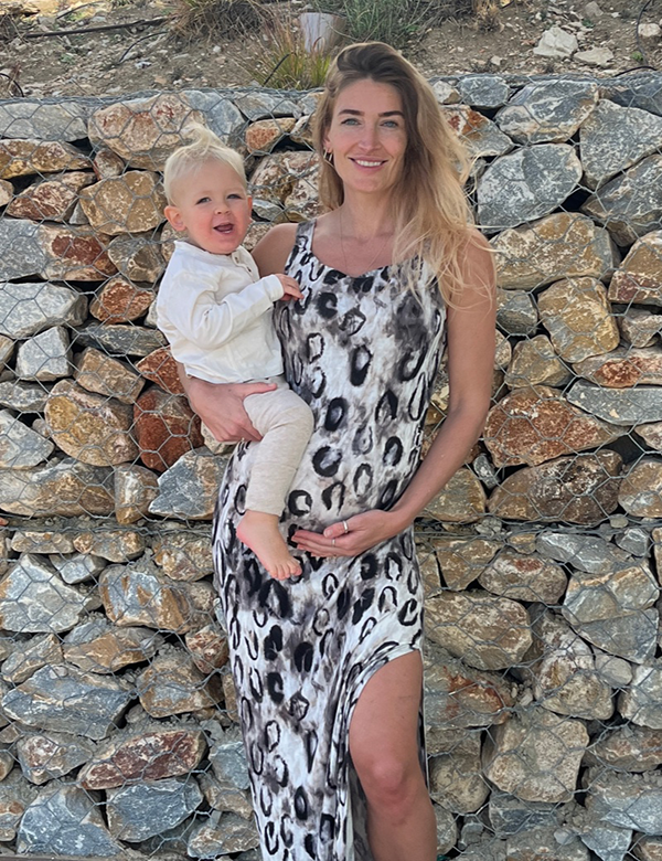 Vrouwelijk model met blond haar Beau B.