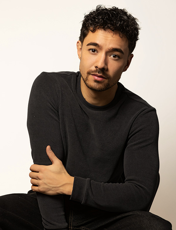 Mannelijk model met donker haar Beau J.