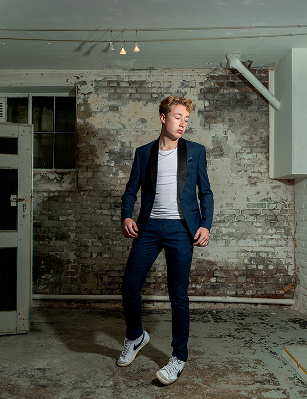 Tienermodel met kort blond haar Beau Lenny S.