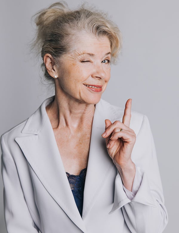 Vrouwelijk model met blond haar Blanka