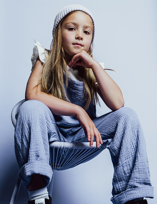 Kindermodel met blond haar Bo