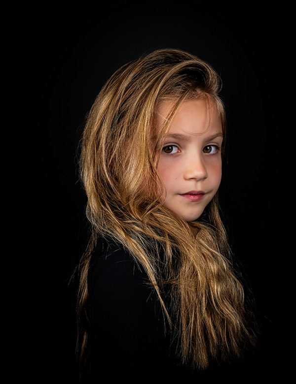 Kindermodel met blond haar Bo