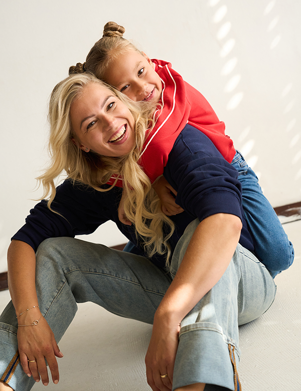 Vrouwelijk model met blond haar Bouktje.