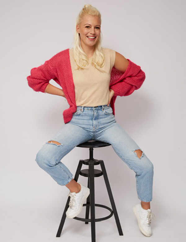 Vrouwelijk model met blond haar Bouktje