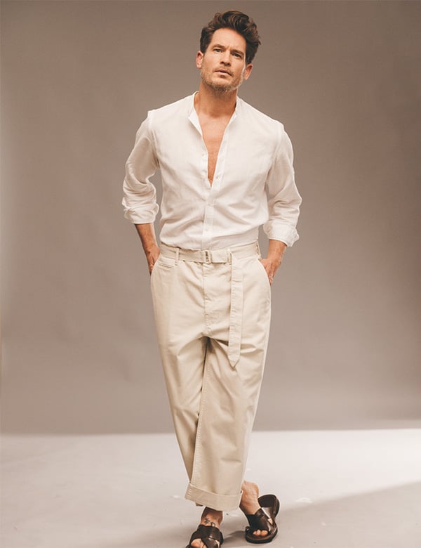 Mannelijk model met bruin haar Berend