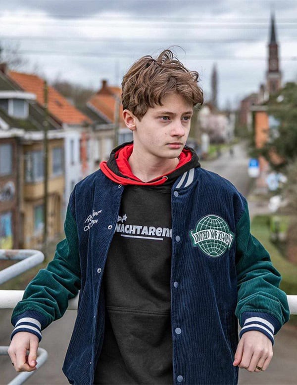 mannelijk model met bruin haar Brent
