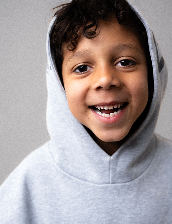 Kindermodel met zwart haar Brixx.