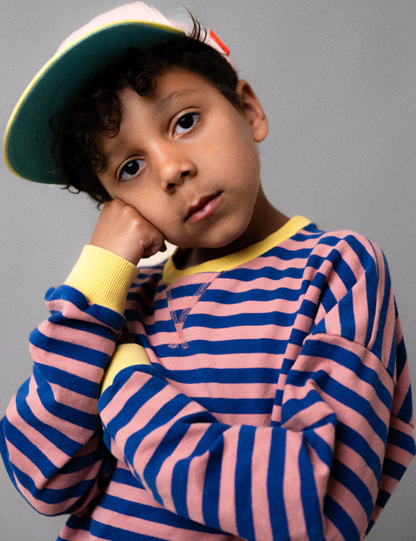 Kindermodel met zwart haar Brixx.