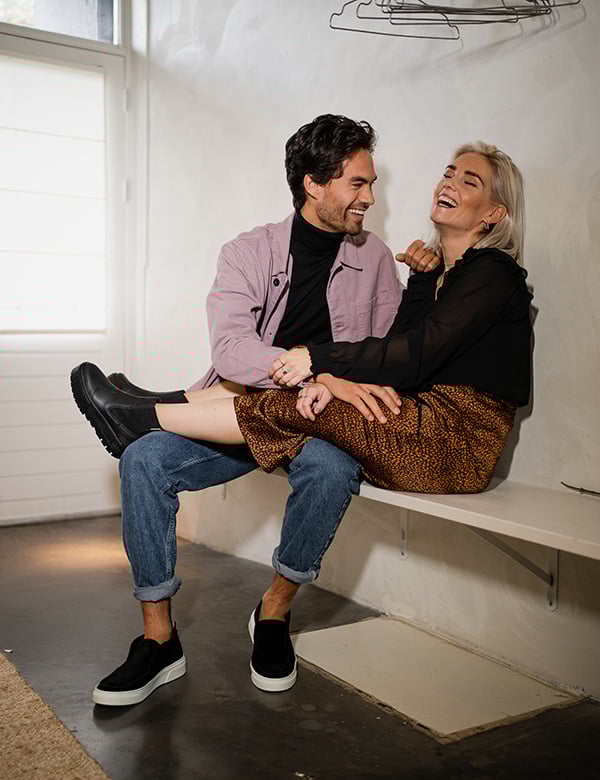Vrouwelijk model met blond haar Carmen