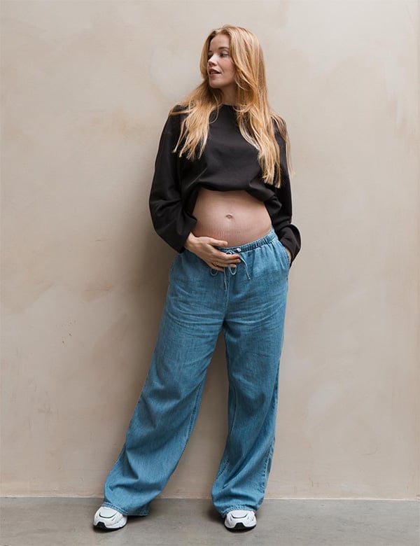 Vrouwelijk model met rossig haar Carmen C.