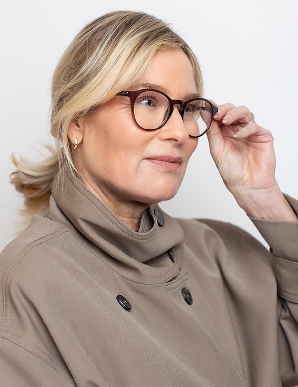 Vrouwelijk model met blond haar Caroline D.