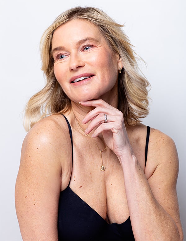 Vrouwelijk model met blond haar Caroline D.