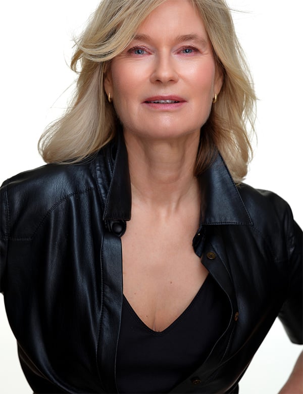 Vrouwelijk model met blond haar Caroline D.