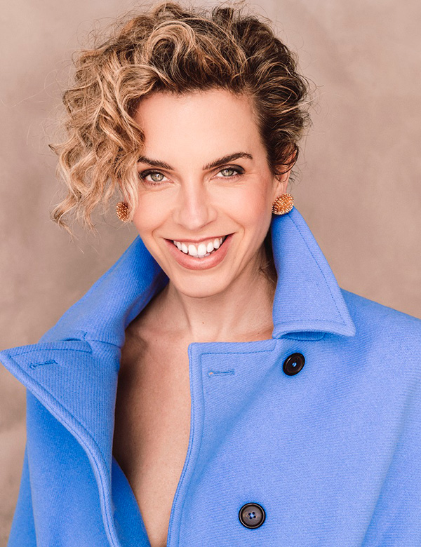 Vrouwelijk model met blond haar Ceylin.
