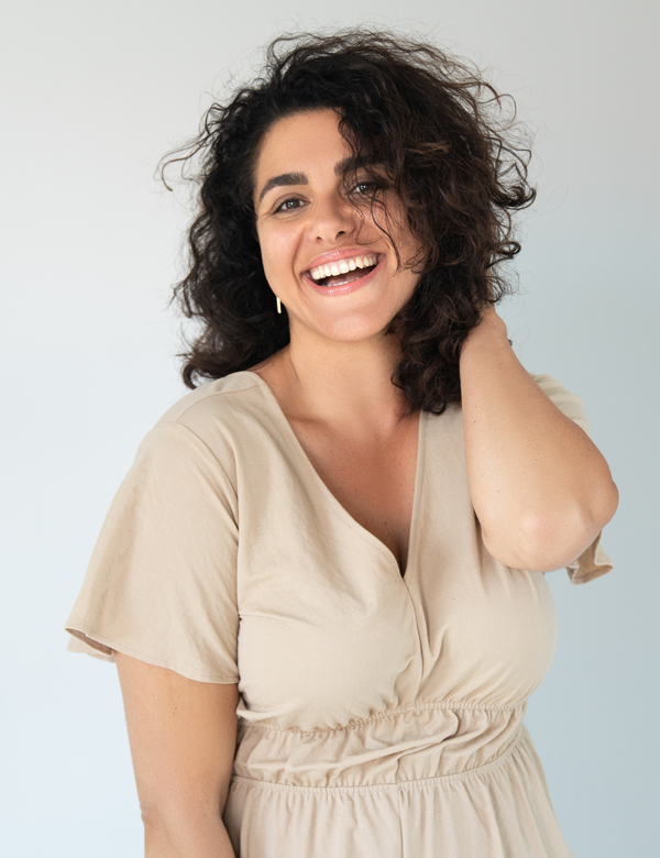 Vrouwelijk model met bruin haar Charida