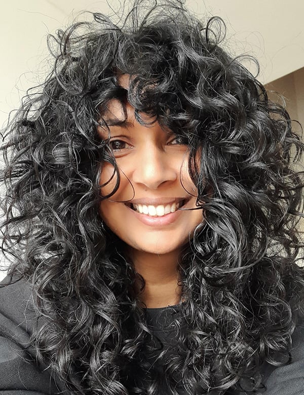 Vrouwelijk model donker haar Cheryl