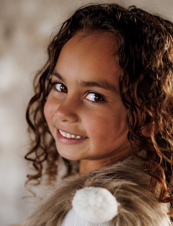 Kindermodel krullend haar Chloe