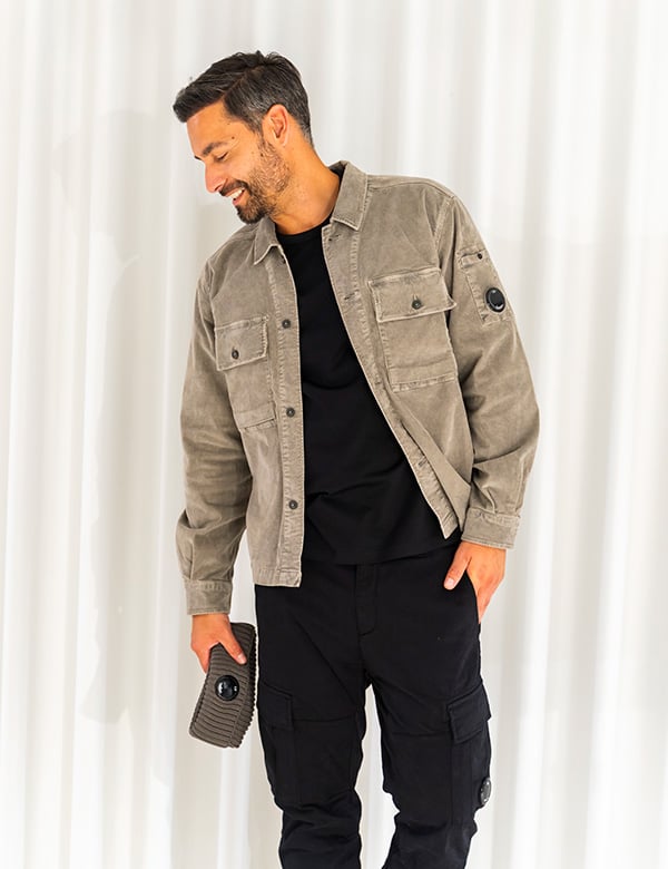 Mannelijk model met zwart haar Damian