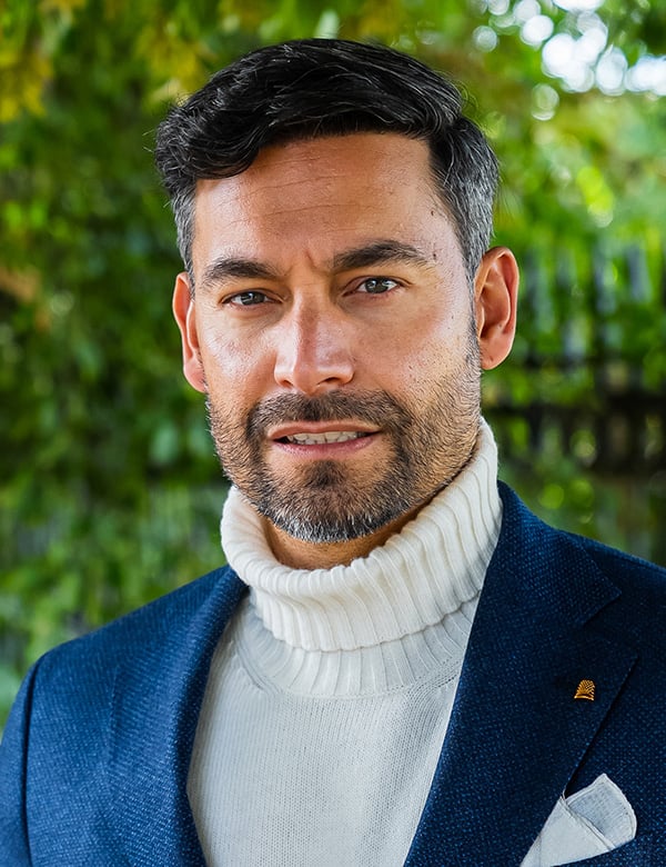 Mannelijk model donker haar damian