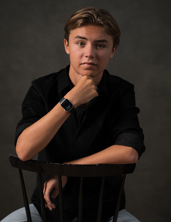 Mannelijk model met bruin haar Danny