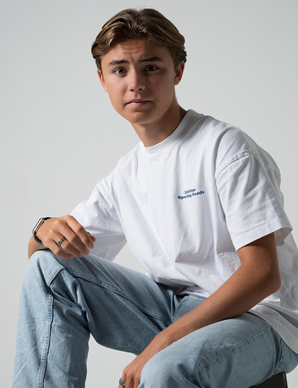 Mannelijk model met bruin haar Danny